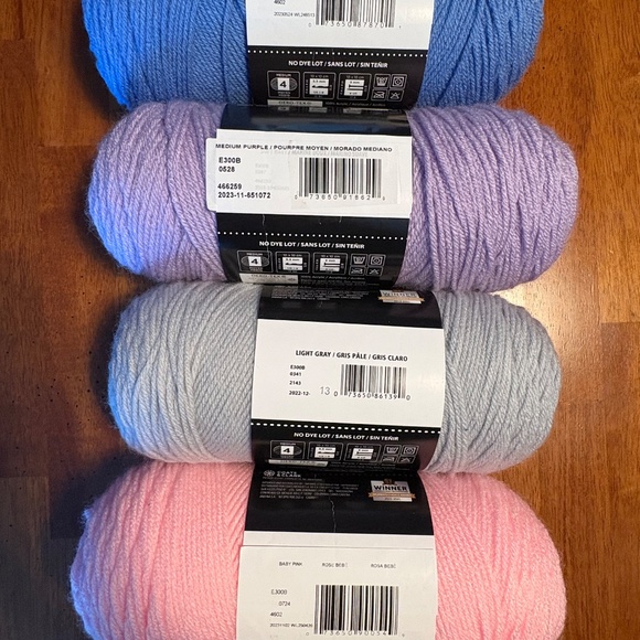 Red Heart Super Saver Yarn – 7 oz / 198 g, 100% Acrylic, Worsted Weight  NEW - Picture 2 of 6